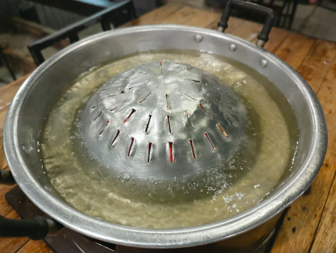 2025年低度酒饮市场趋势与年轻消费者偏好分析